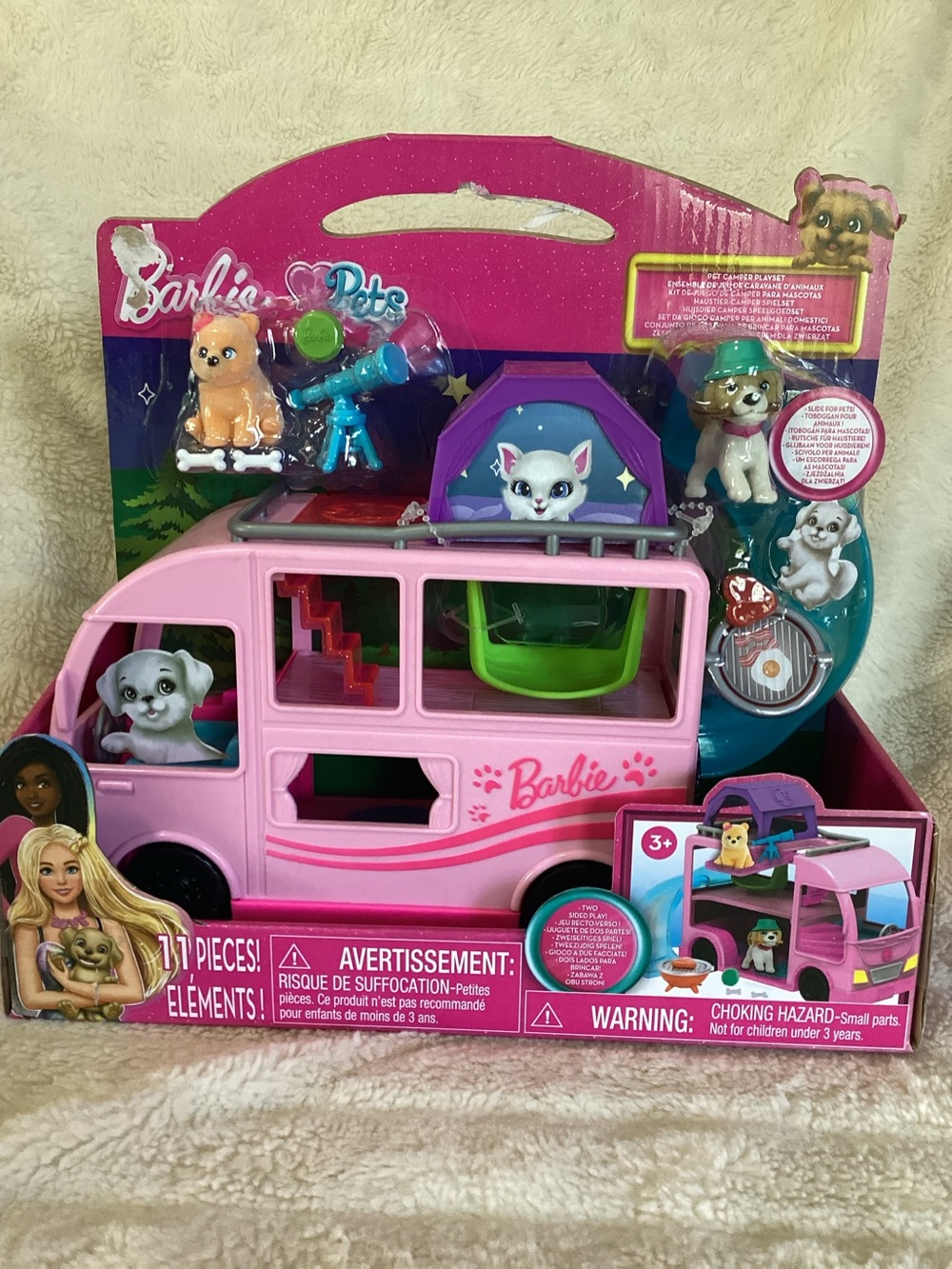 Barbie Pet Camper Playset with Pair of 1.5-inch Pet Figures, 11-pieces